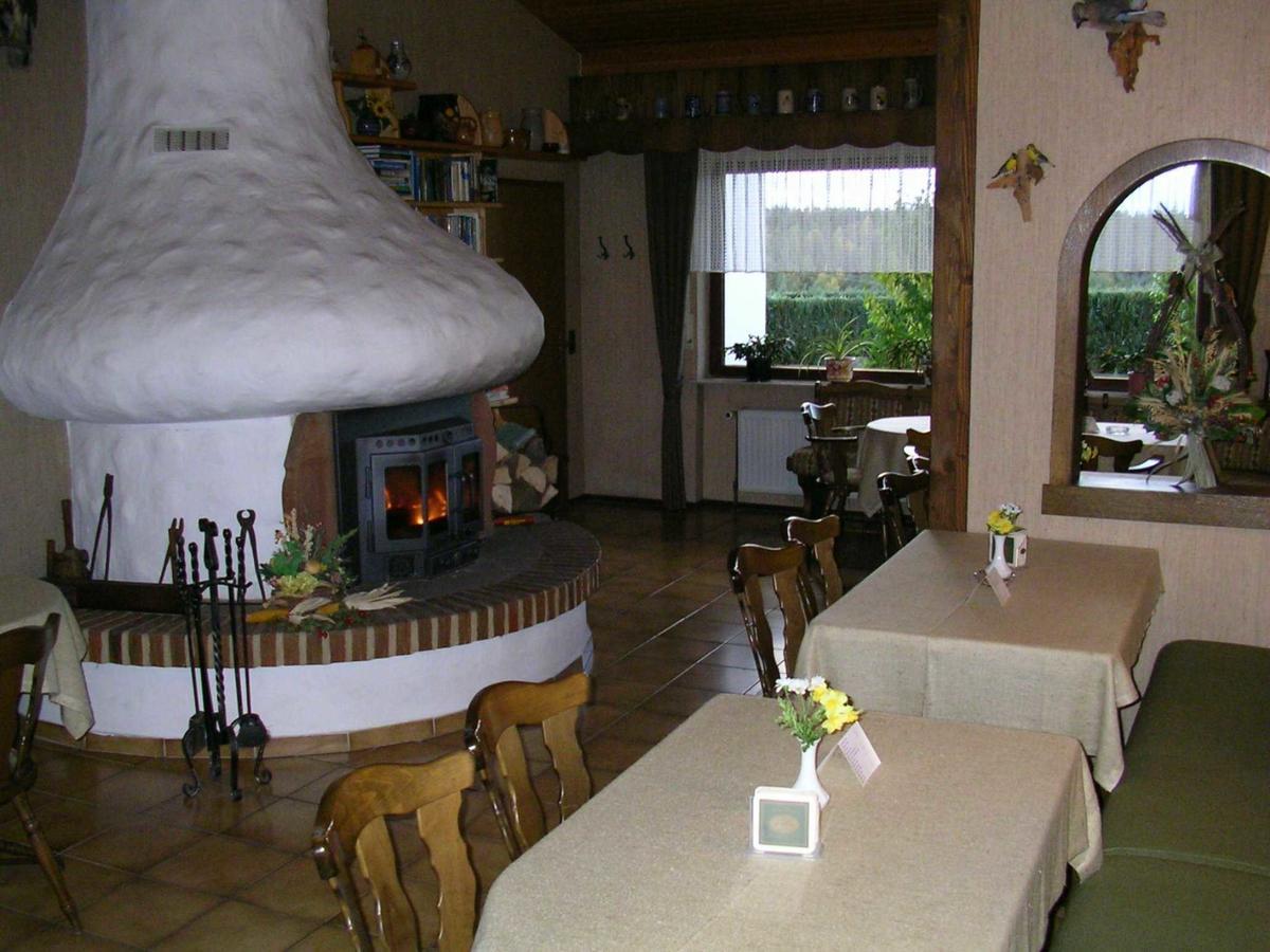 Cafe Best Gaestezimmer Bullau Esterno foto